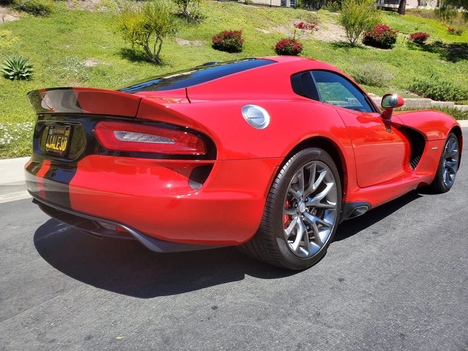 2014 Dodge Viper 5th Gen - Image 11 of 31