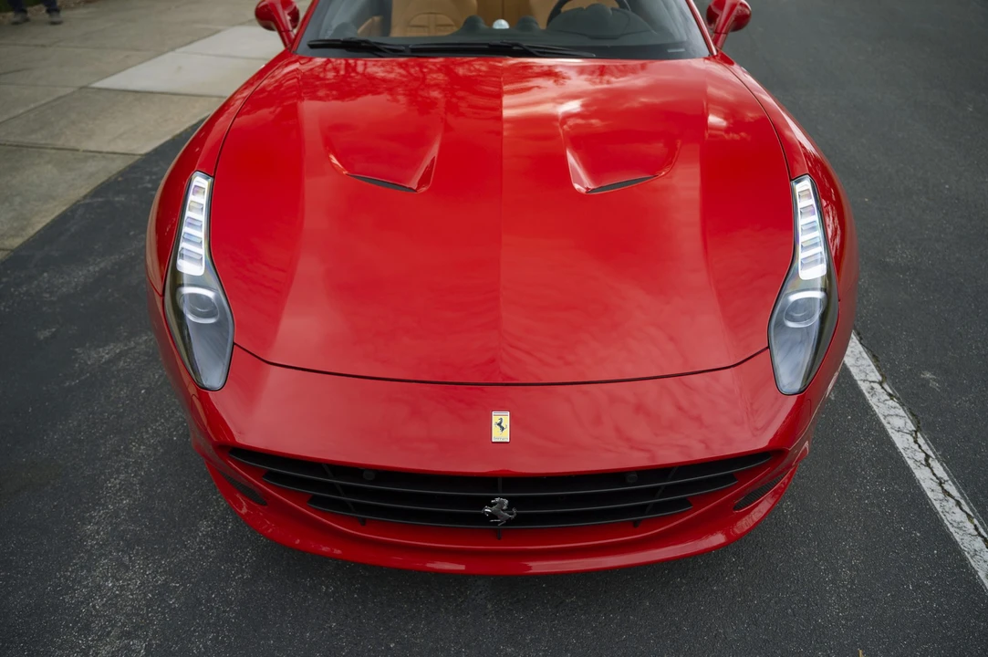 2015 Ferrari California T - Image 22 of 31