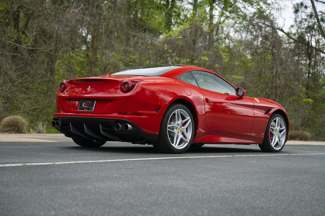 2015 Ferrari California T - Image 19 of 31