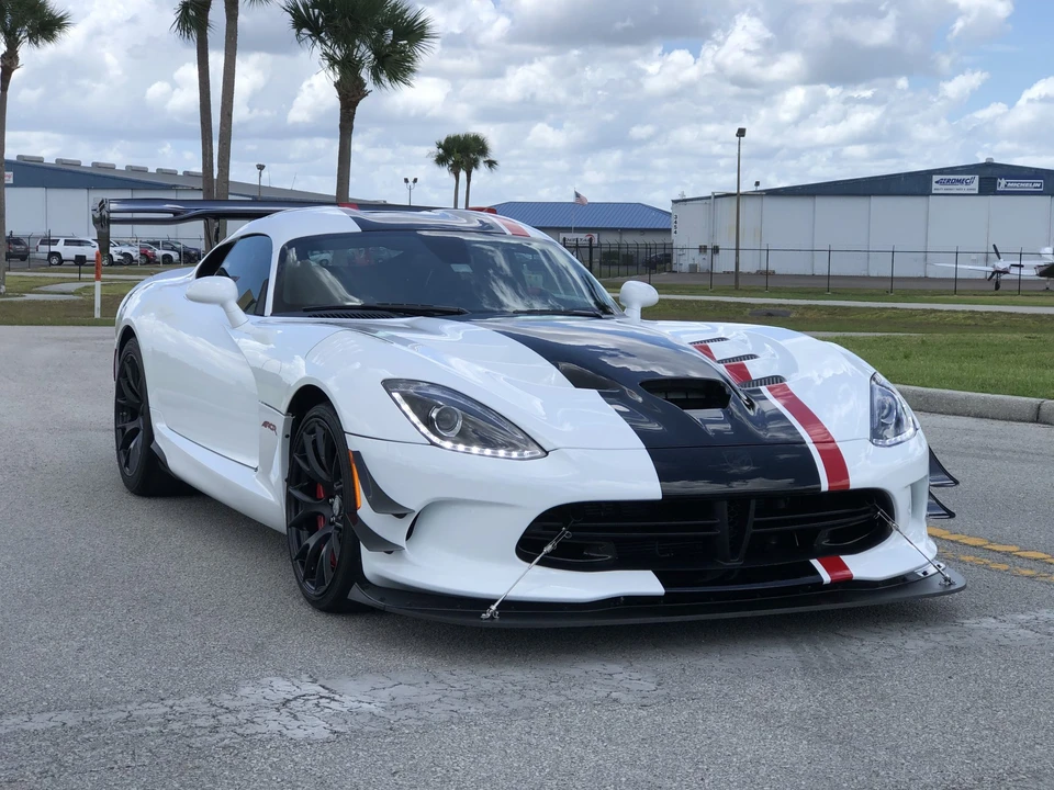 2016 Dodge Viper ACR 5th Gen - Image 13 of 31