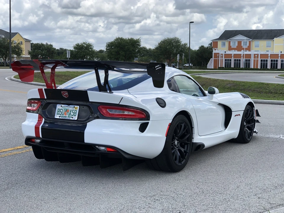 2016 Dodge Viper ACR 5th Gen - Image 9 of 31