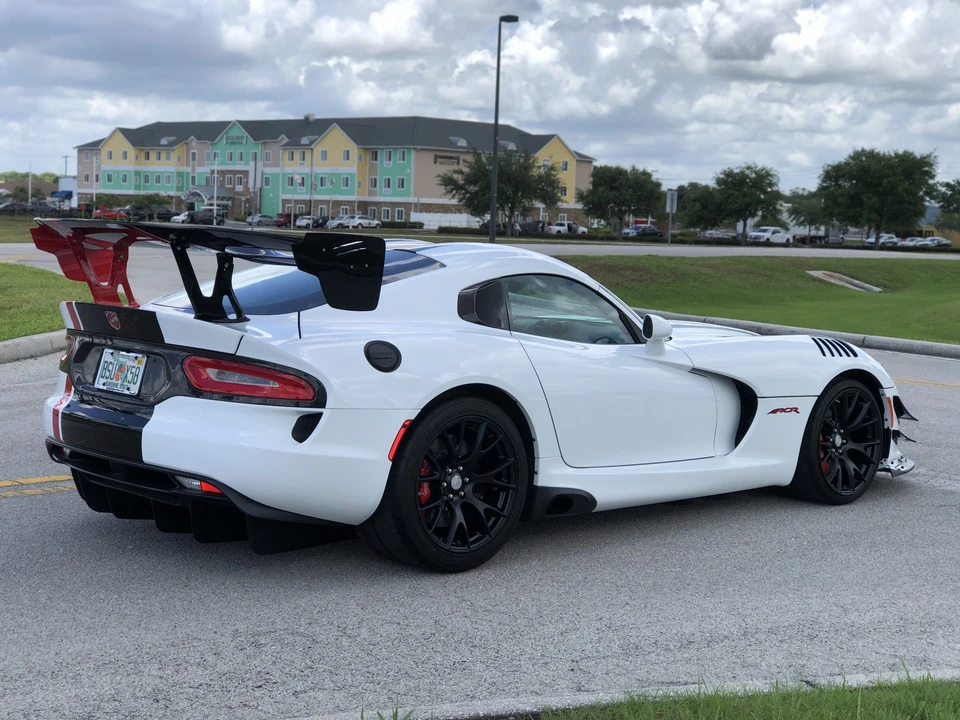 2016 Dodge Viper ACR 5th Gen - Image 10 of 31