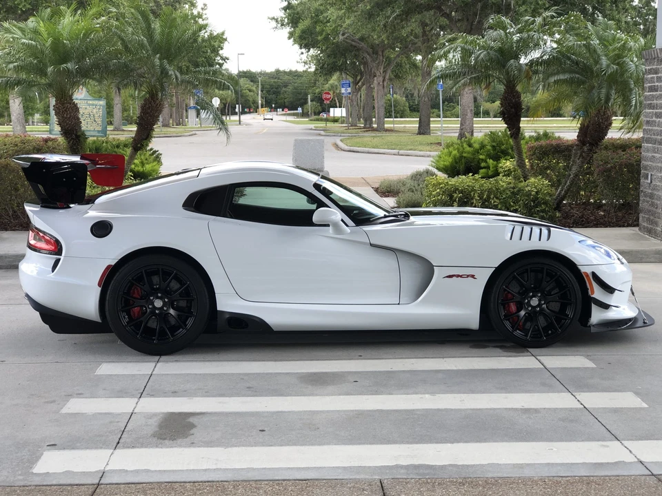 2016 Dodge Viper ACR 5th Gen - Image 22 of 31
