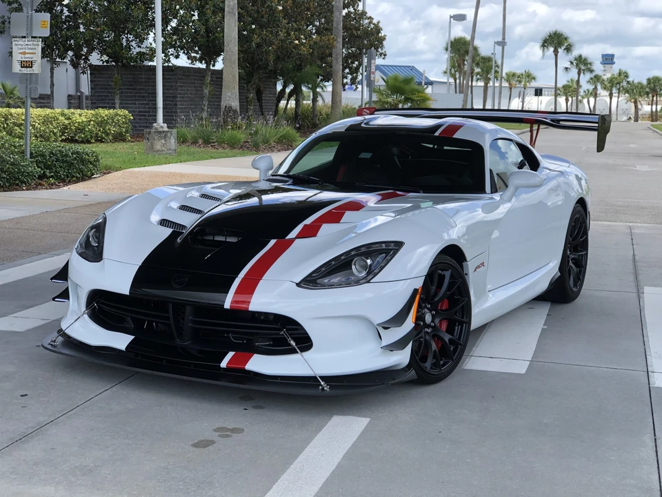2016 Dodge Viper ACR 5th Gen - Image 4 of 31
