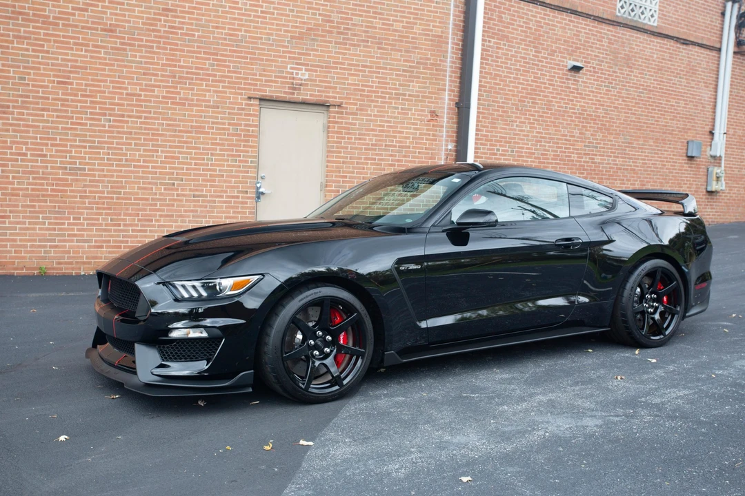 2016 Ford S550 Shelby Mustang GT350R - Image 4 of 31