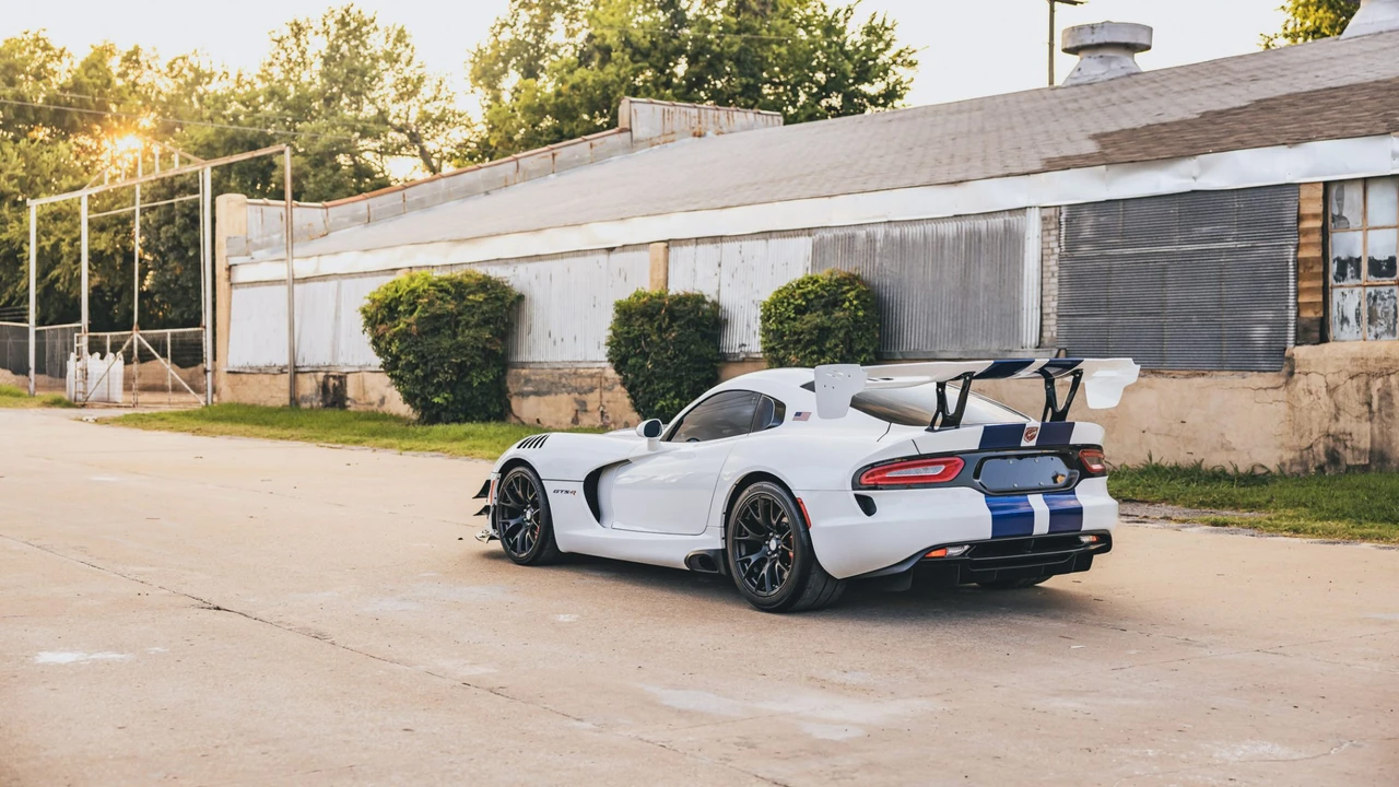 2017 Dodge Viper ACR 5th Gen - Image 6 of 31