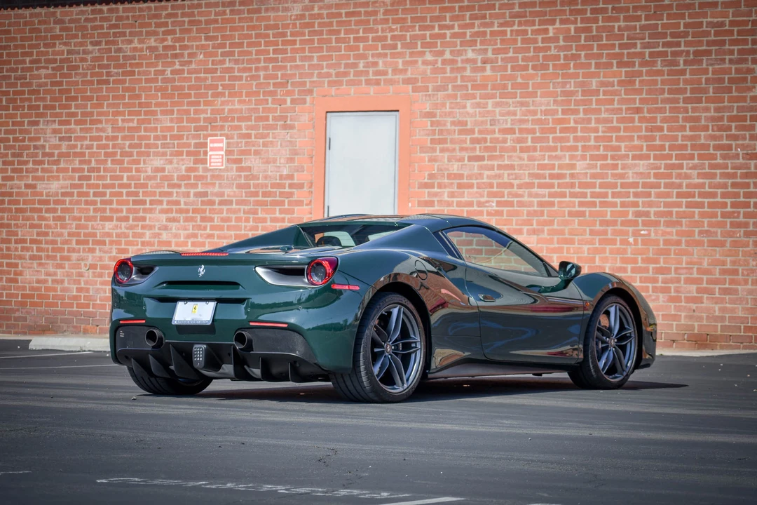 2018 Ferrari 488 Spider - Image 17 of 31