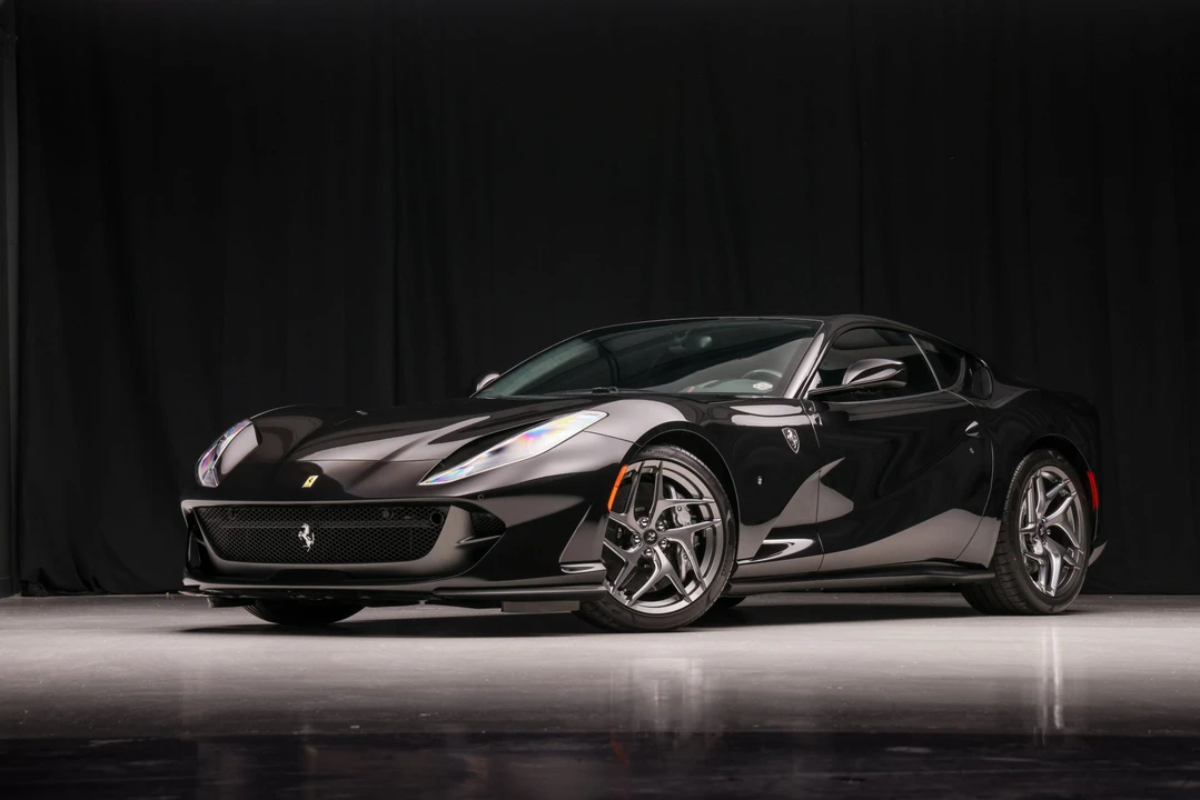 2018 Ferrari 812 Superfast - Image 5 of 31