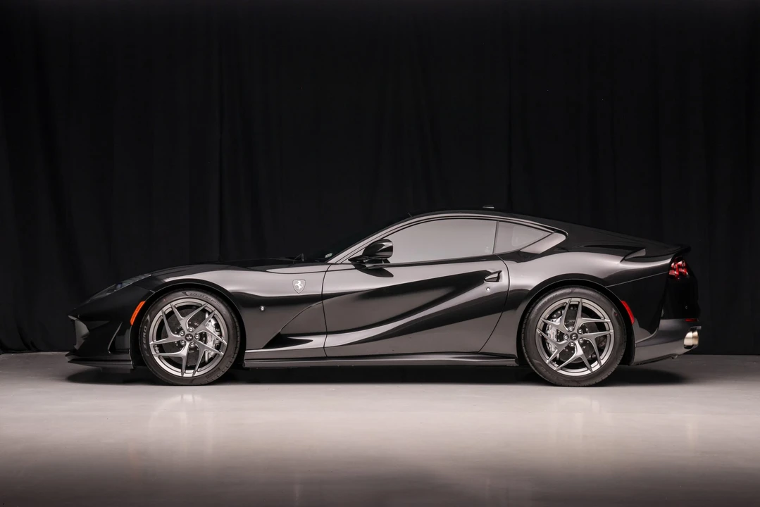 2018 Ferrari 812 Superfast - Image 6 of 31