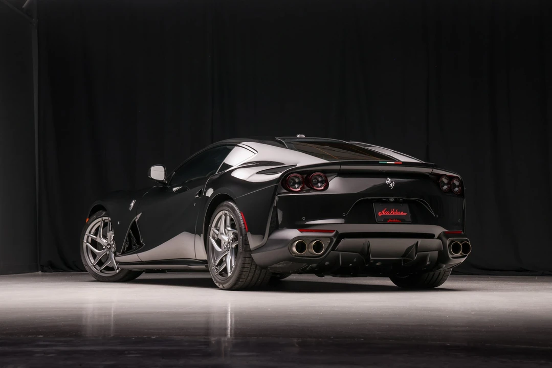 2018 Ferrari 812 Superfast - Image 11 of 31