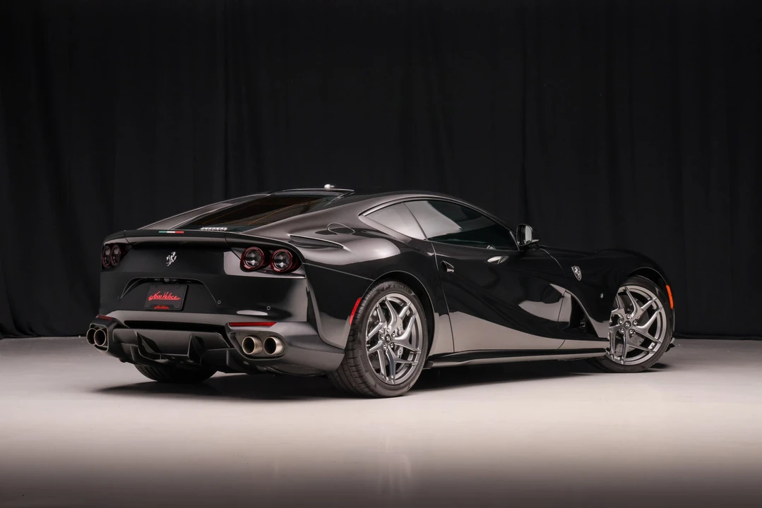 2018 Ferrari 812 Superfast - Image 16 of 31