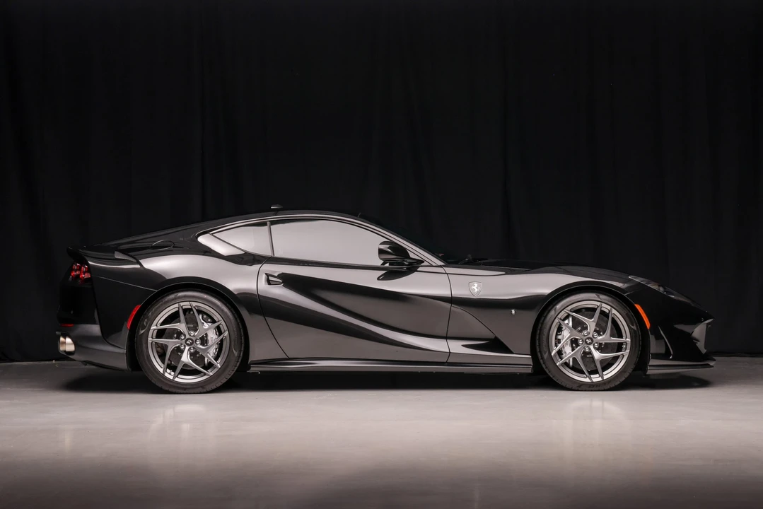2018 Ferrari 812 Superfast - Image 18 of 31
