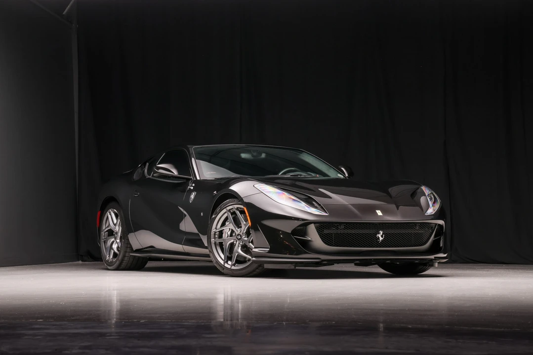 2018 Ferrari 812 Superfast - Image 23 of 31