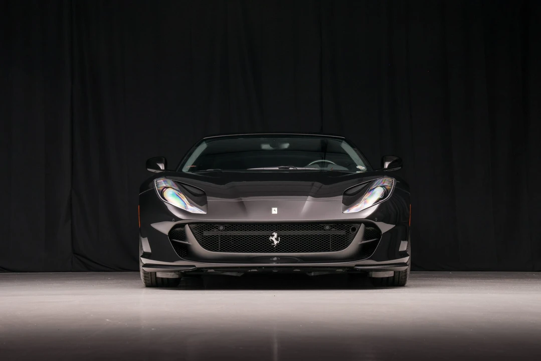 2018 Ferrari 812 Superfast - Image 25 of 31