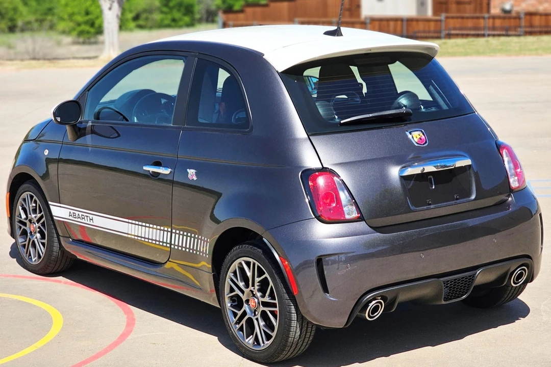 2018 Fiat Abarth 500 - Image 16 of 31