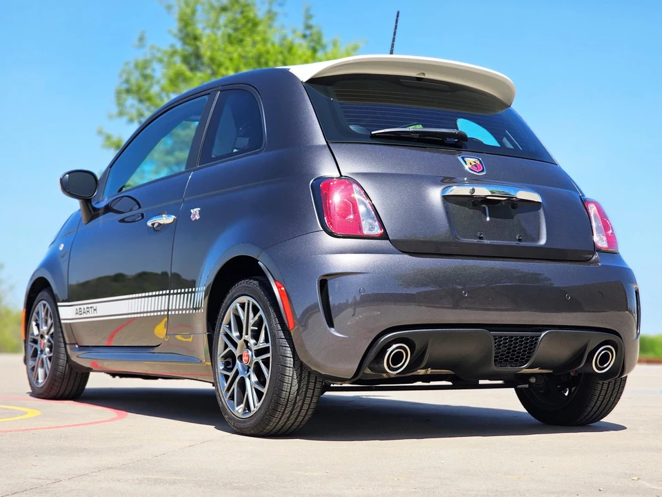 2018 Fiat Abarth 500 - Image 15 of 31