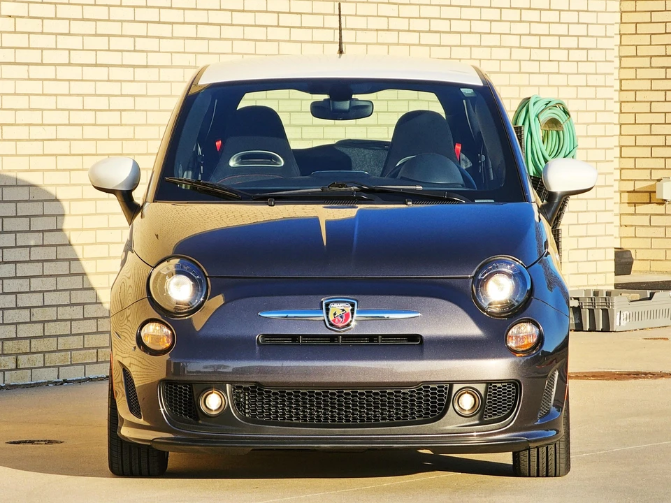 2018 Fiat Abarth 500 - Image 27 of 31