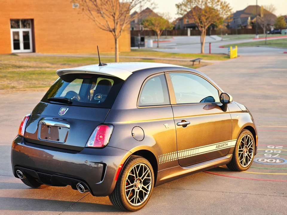 2018 Fiat Abarth 500 - Image 11 of 31