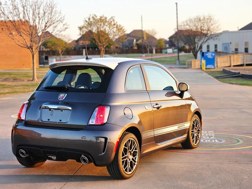 2018 Fiat Abarth 500 - Image 12 of 31