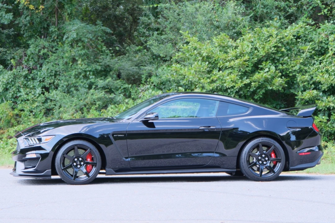 2018 Ford S550 Shelby Mustang GT350R - Image 4 of 31