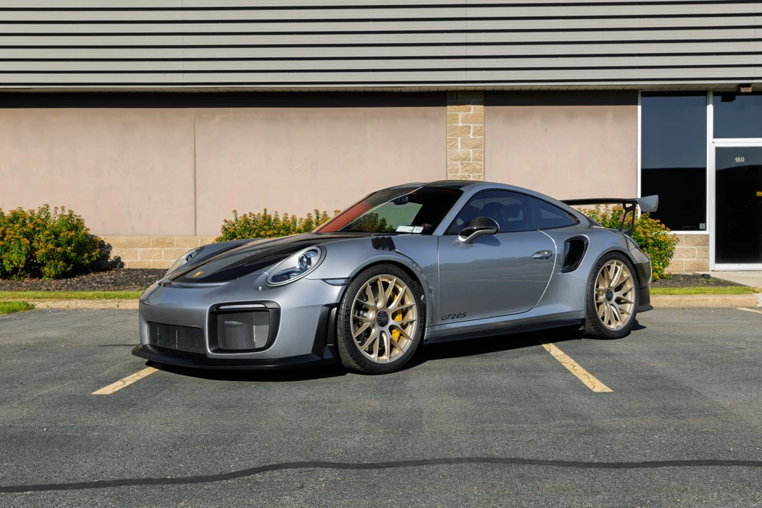 2018 Porsche 991 GT2 RS - Image 2 of 31