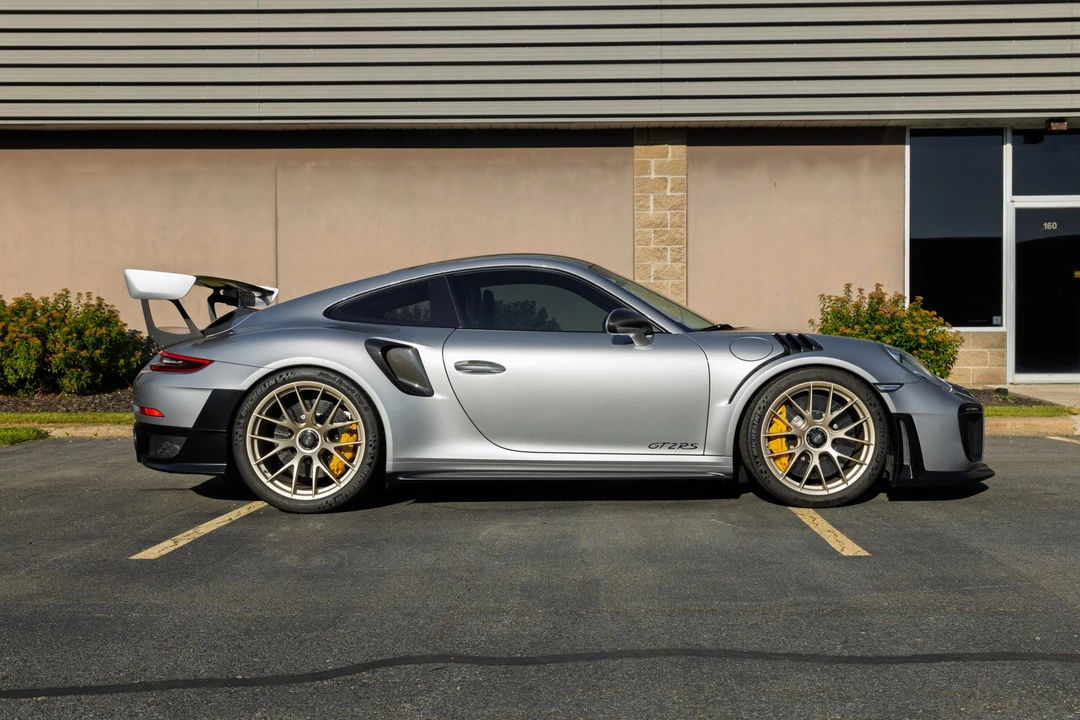 2018 Porsche 991 GT2 RS - Image 6 of 31