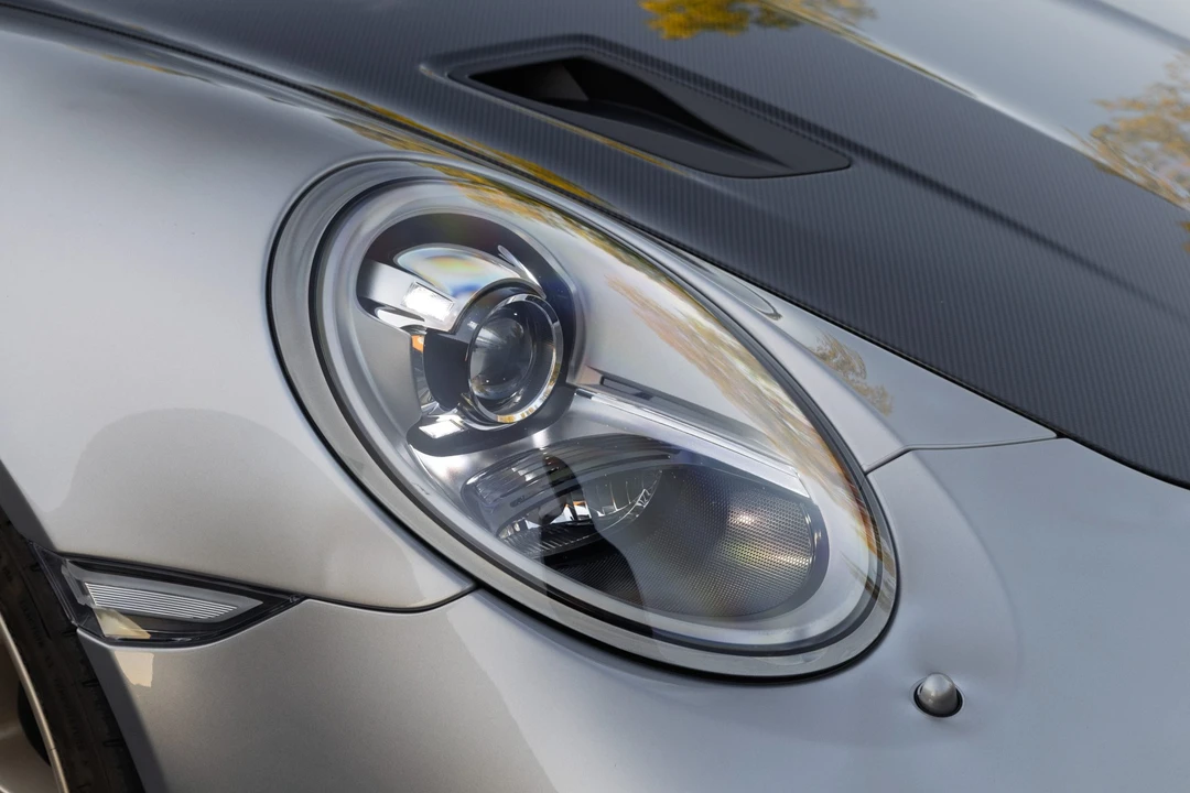 2018 Porsche 991 GT2 RS - Image 16 of 31