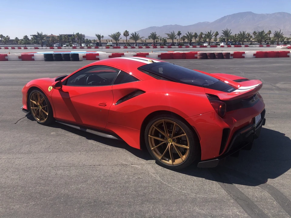 2019 Ferrari 488 Pista - Image 4 of 31