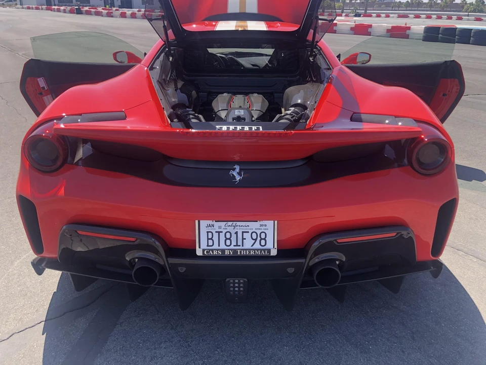 2019 Ferrari 488 Pista - Image 28 of 31