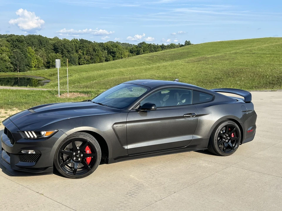 2020 Ford S550 Shelby Mustang GT350R - Image 2 of 31