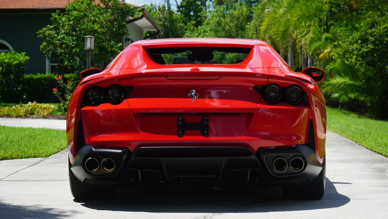2021 Ferrari 812 GTS - Image 26 of 31