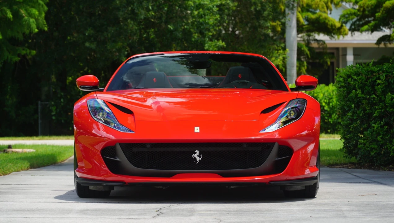 2021 Ferrari 812 GTS - Image 9 of 31