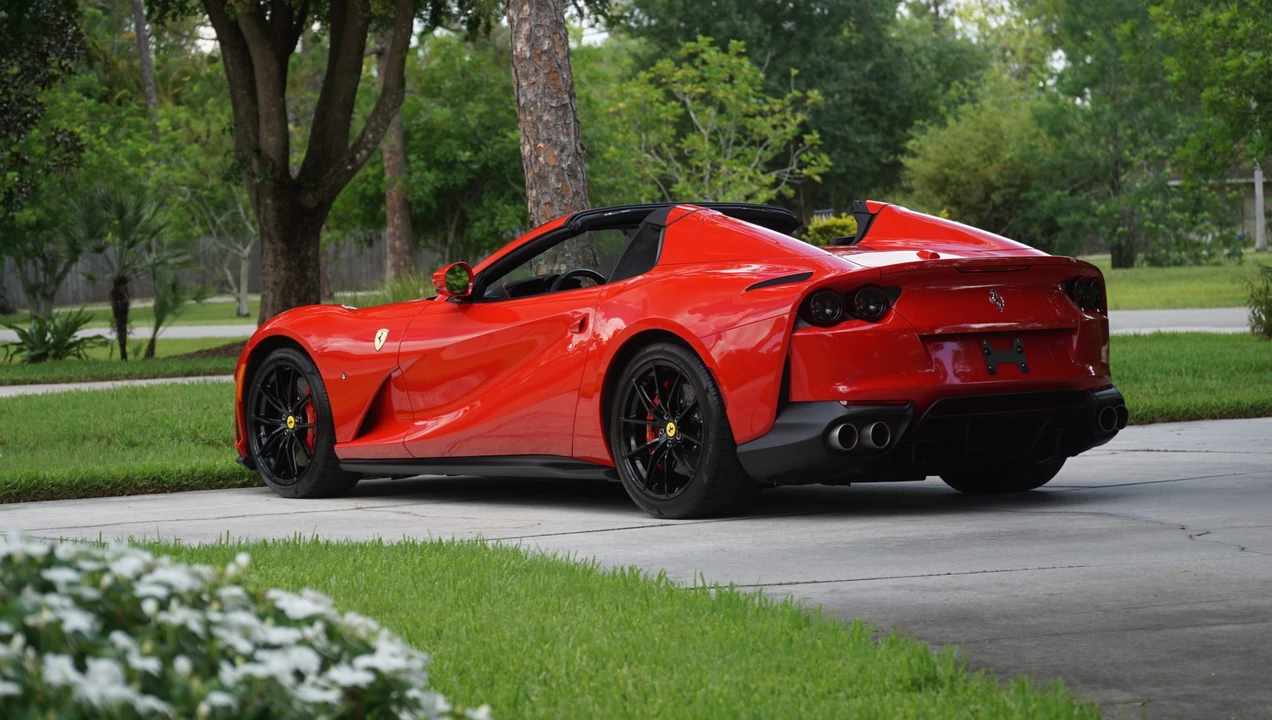 2021 Ferrari 812 GTS - Image 30 of 31