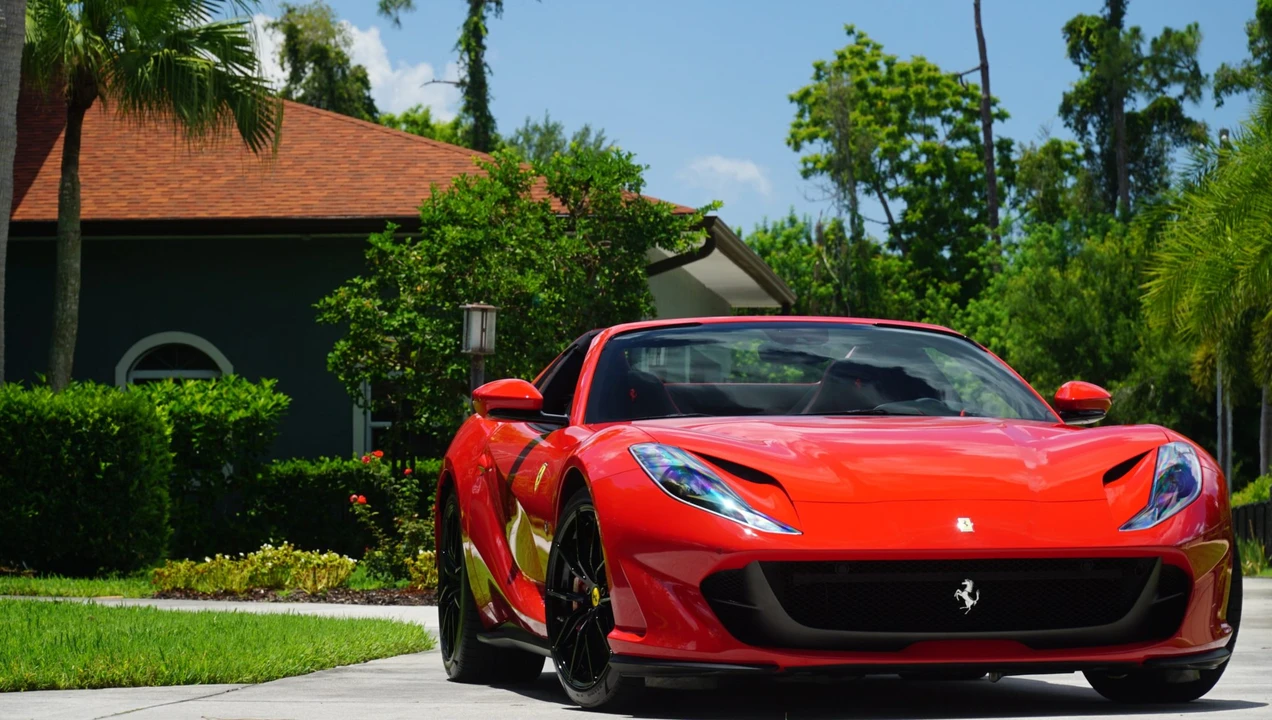 2021 Ferrari 812 GTS - Image 12 of 31