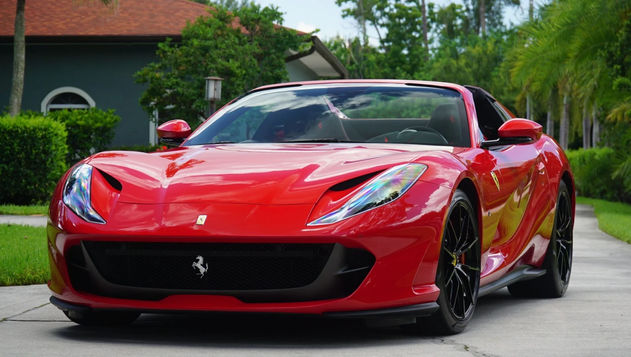 2021 Ferrari 812 GTS - Image 8 of 31