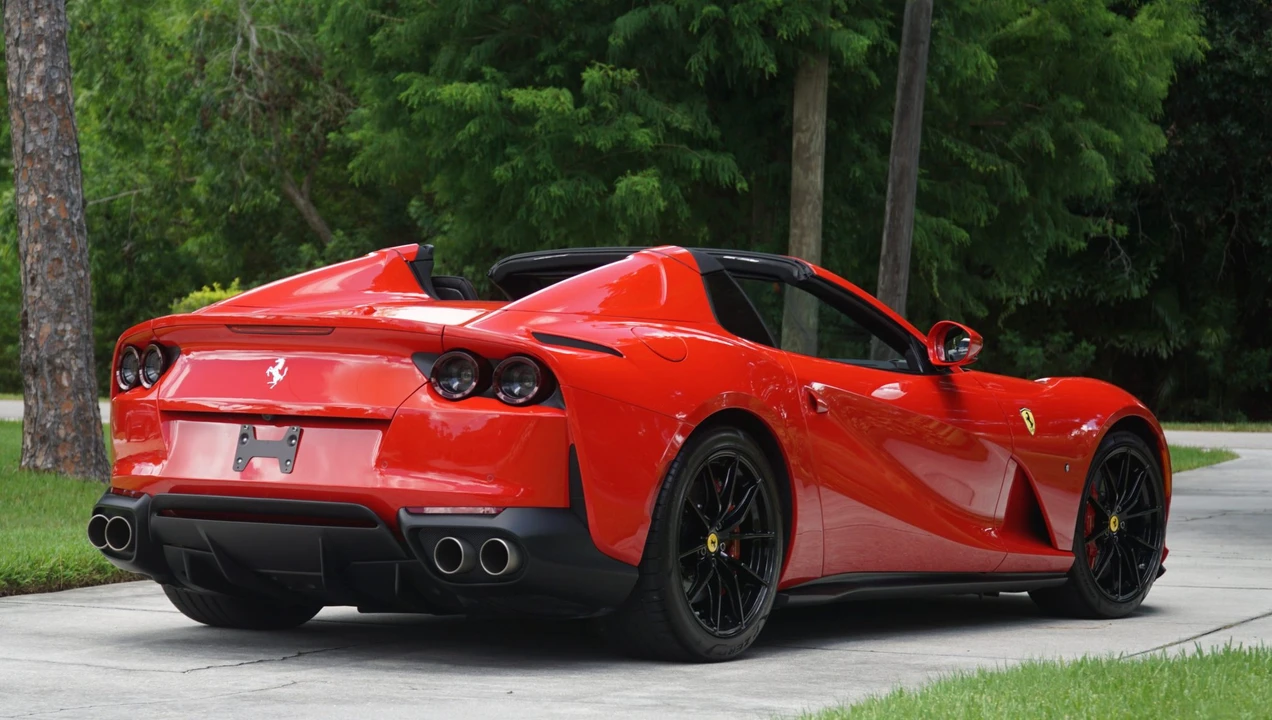2021 Ferrari 812 GTS - Image 22 of 31