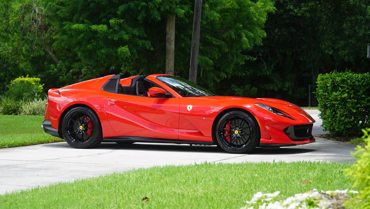 2021 Ferrari 812 GTS - Image 19 of 31