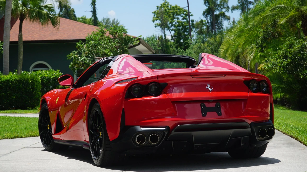 2021 Ferrari 812 GTS - Image 27 of 31