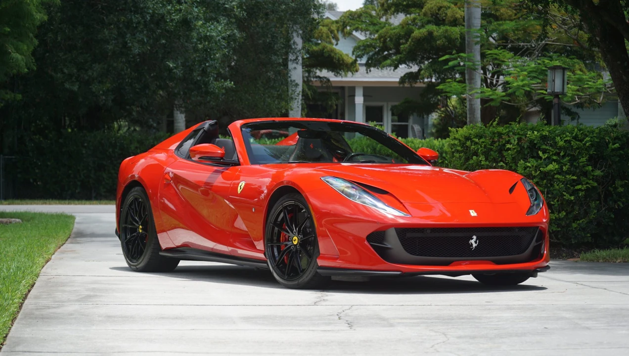 2021 Ferrari 812 GTS - Image 16 of 31