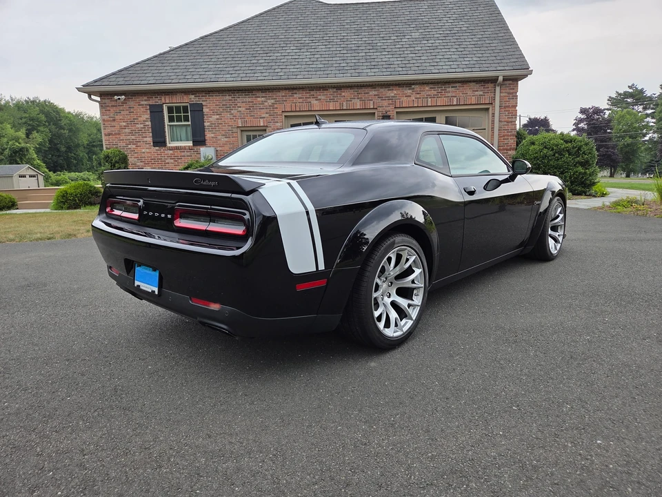 2023 Dodge Challenger SRT Hellcat 3rd Gen - Image 11 of 31
