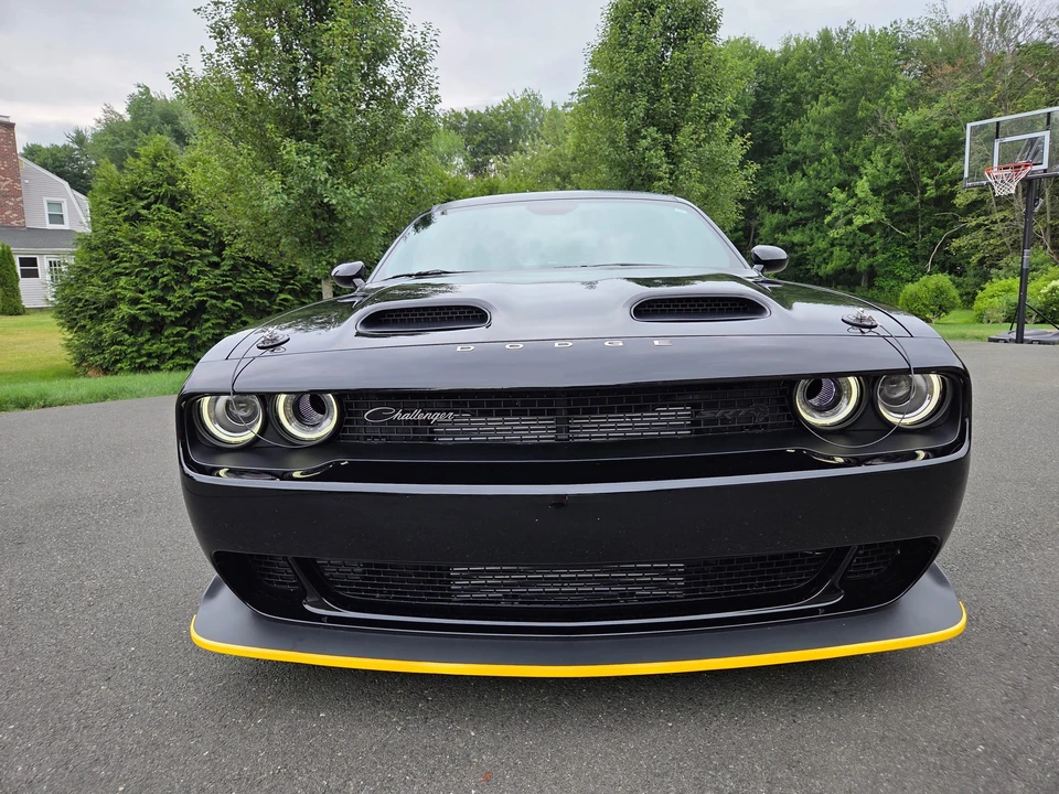 2023 Dodge Challenger SRT Hellcat 3rd Gen - Image 16 of 31