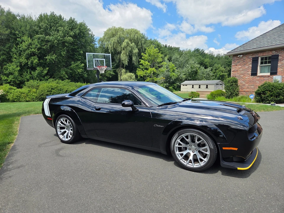 2023 Dodge Challenger SRT Hellcat 3rd Gen - Image 14 of 31