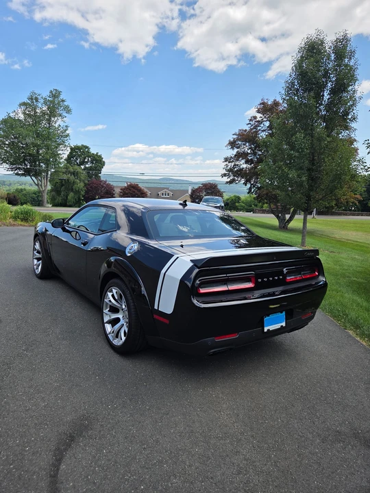 2023 Dodge Challenger SRT Hellcat 3rd Gen - Image 9 of 31