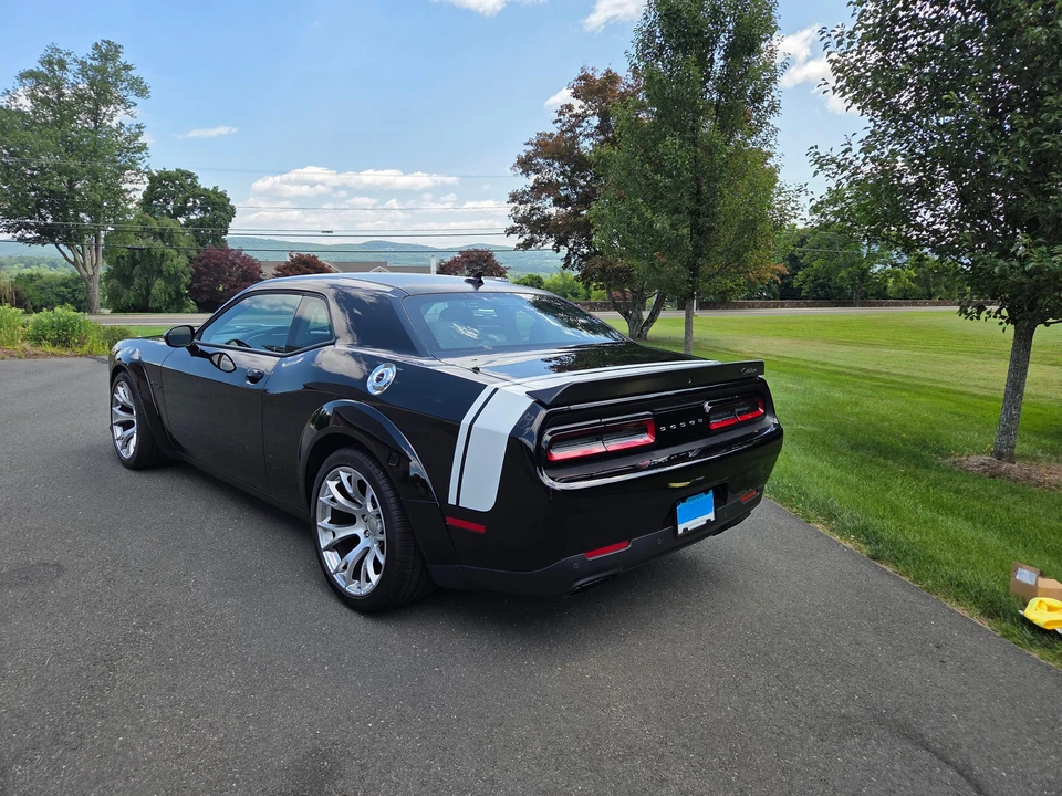 2023 Dodge Challenger SRT Hellcat 3rd Gen - Image 8 of 31