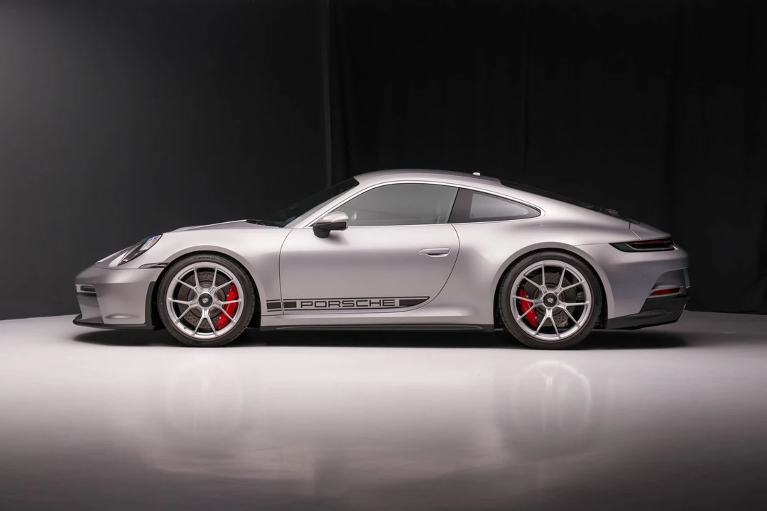2023 Porsche 992 GT3 - Image 5 of 31