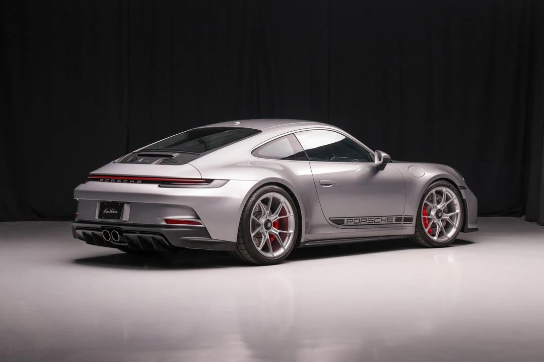 2023 Porsche 992 GT3 - Image 10 of 31