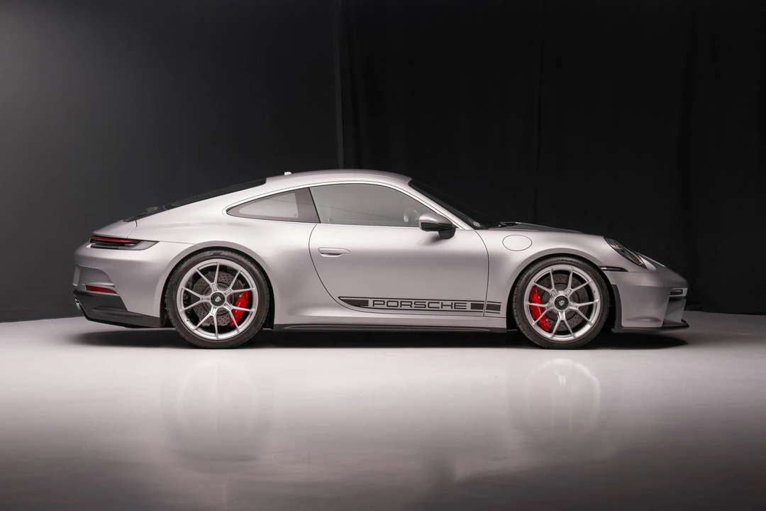 2023 Porsche 992 GT3 - Image 11 of 31