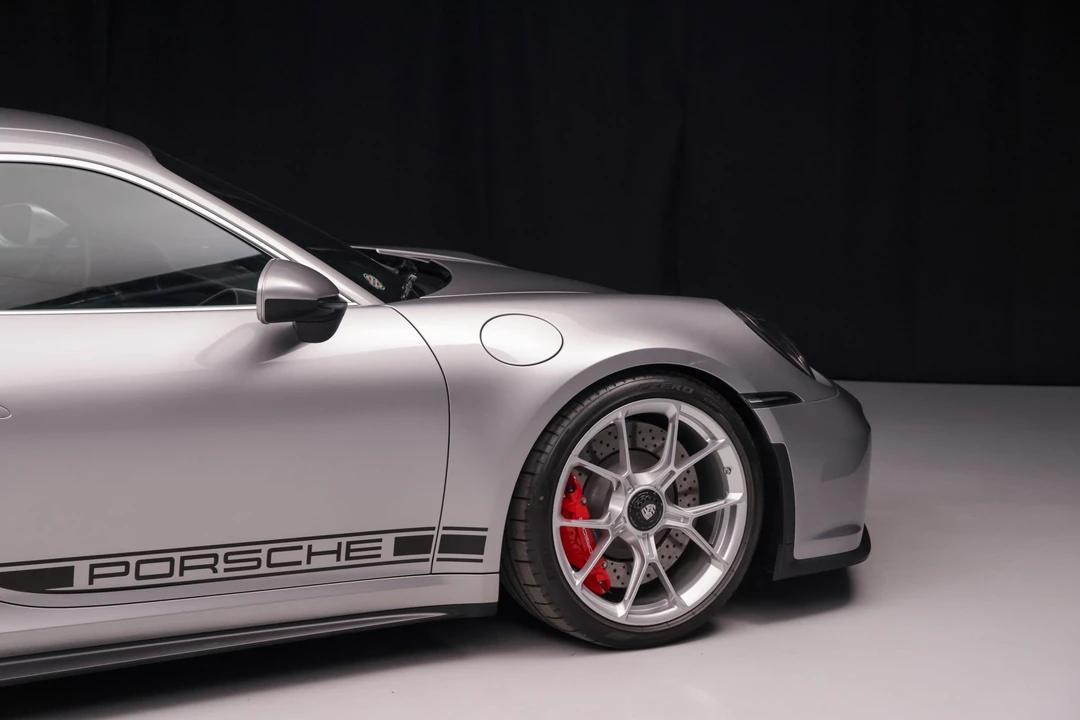 2023 Porsche 992 GT3 - Image 18 of 31