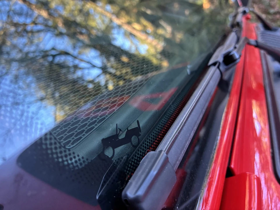 2024 Jeep JL Wrangler - Image 25 of 31
