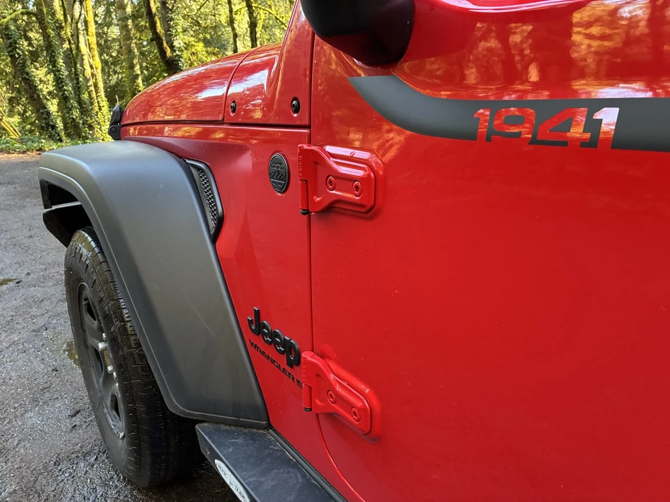 2024 Jeep JL Wrangler - Image 14 of 31